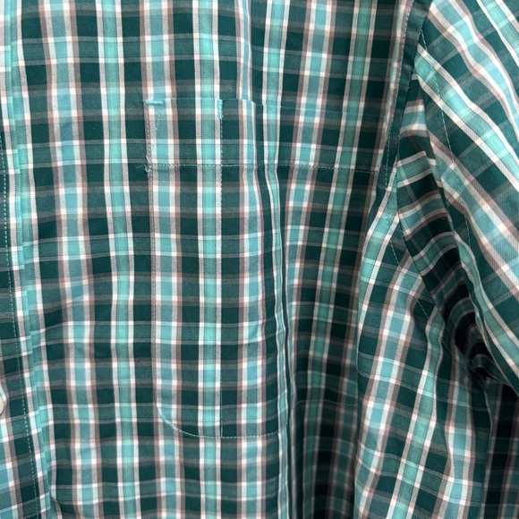 Duluth Wrinkle Fighter Button Down Shirt - Picture 2 of 4